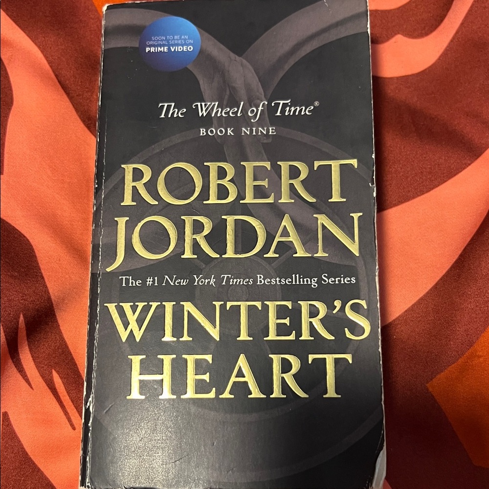Robert Jordan Winter's Heart Paperback Book - Black and Gold